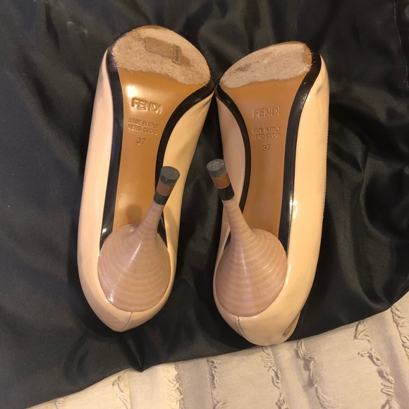 Fendi Tan Patent Leather Heels Sz 37 - Picture 8 of 8